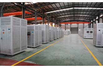 干變成品庫存一角